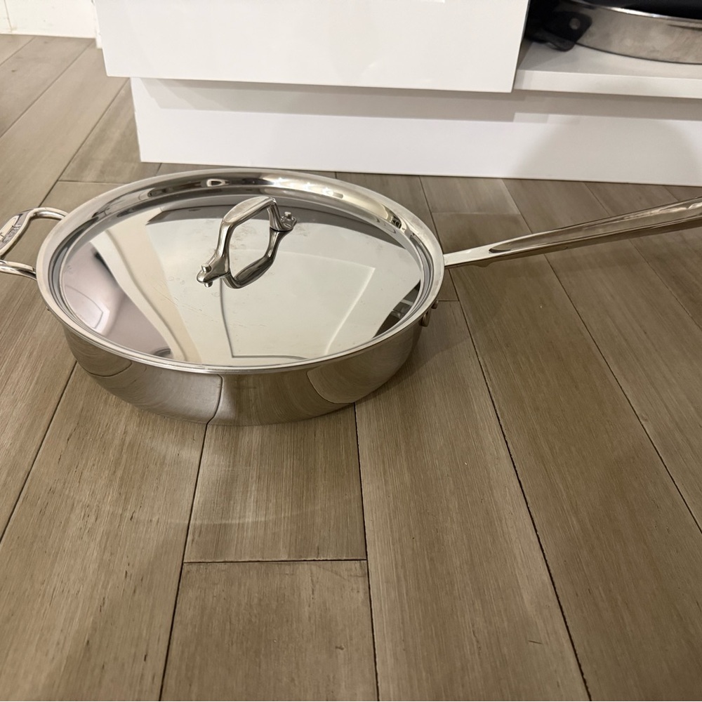 All clad d3 Stainless Steel 3qt Sauté Pan with Lid - Silver